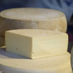 Tomme de chèvre artisanale